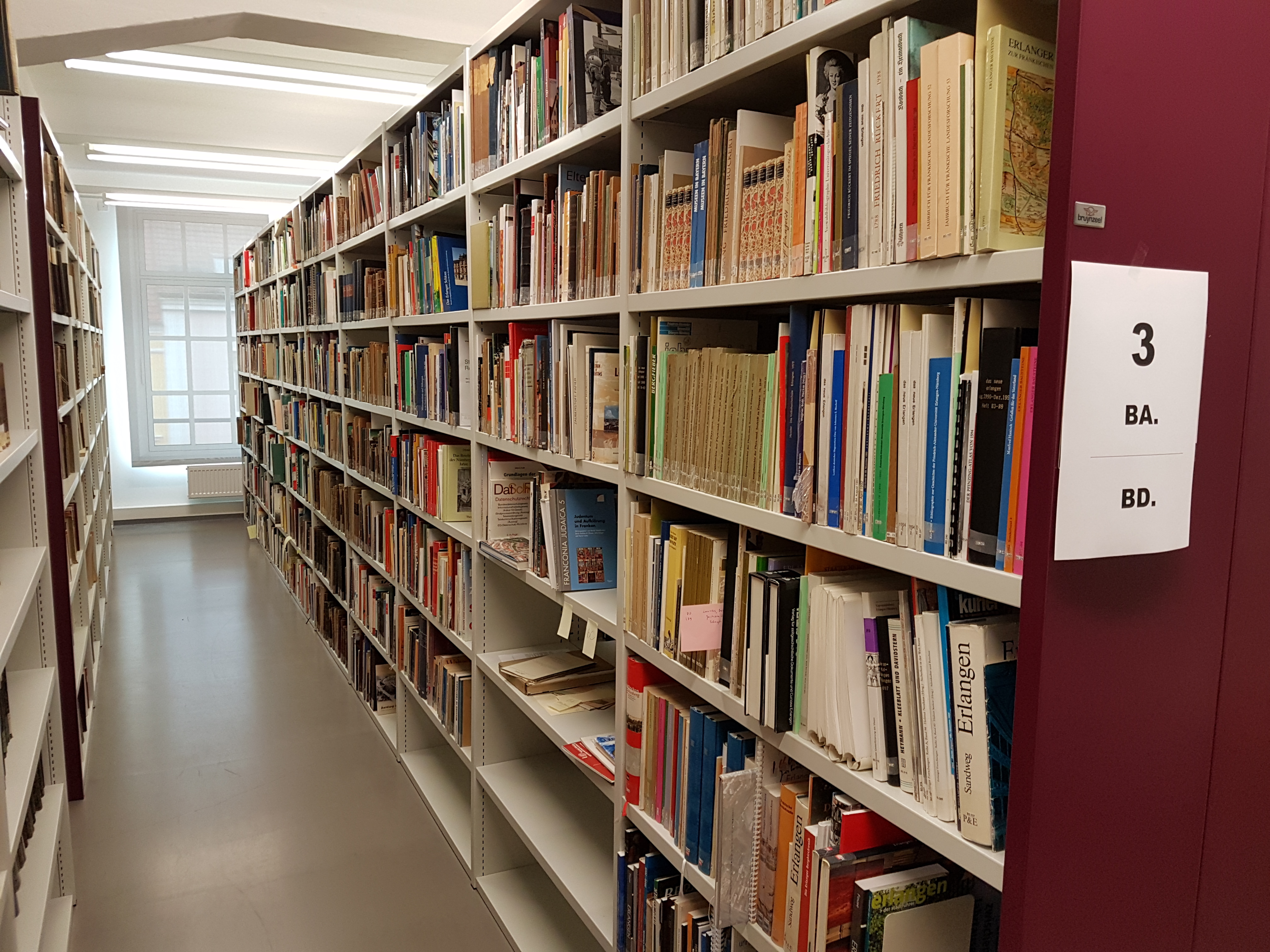 Archivbibliothek 2